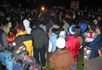 烛光祈祷会现场愿小东岳早日回家