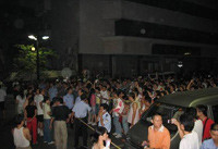 广西桂林数千导游连日静坐抗议遭暴打