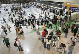 洛杉矶机场电脑出故障 数千旅客滞留