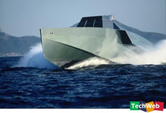 表里如一的强悍 “力量型”超级豪华游艇