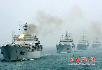 东海舰队进行登陆演习 多种登陆武器亮相