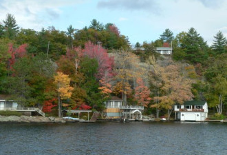 精选一组加拿大秋天赏枫的风光照片