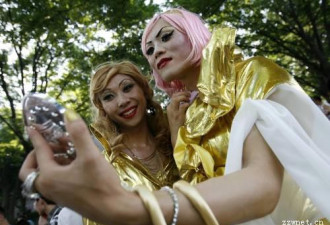 实拍:别样日本东京2007同性恋大游行