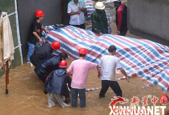 台风“罗莎”袭击 杭州汪洋一片变水城
