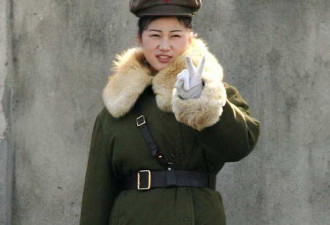 难得一见：鸭绿江畔的朝鲜美女哨兵