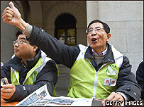 香港民主党前主席、立法会议员李柱铭绝食抗议