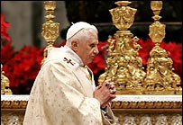 全球庆圣诞 教皇主持弥撒吁世人关爱