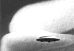 美国发现超大UFO ：总长约1600多米