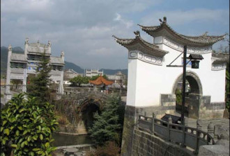 小桥流水流芳千年 中国十大魅力名镇