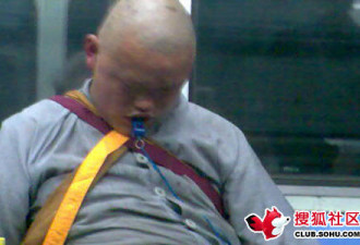 给佛祖丢人：抓拍北京地铁里的&quot;疯和尚&quot;