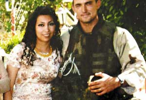 美大兵与伊拉克姑娘巴格达炮火中结婚