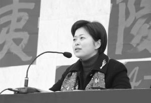 湖北当阳女市长因撞死男童案被迫辞职