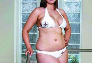 体重80公斤胖女孩冲入英国小姐总决赛