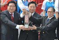 BBC中文：北京奥运圣火火种抵达香港