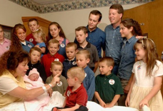 美国超级妈妈再怀第18胎 喜迎母亲节