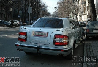 巨酷：52岁乌克兰人自制9米加长轿车