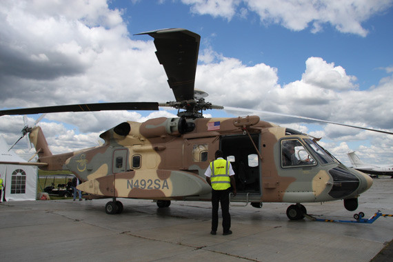 世界上最先进直升机亮相范堡罗部件有中国制造