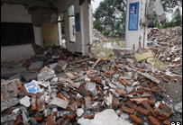 汶川地震专家披露部分学校倒塌的原因