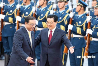 中国不会坐视铁哥们巴基斯坦“破产”