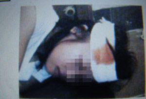 歹徒绑架19岁女子拍裸照 威胁卖给毒贩
