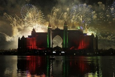 迪拜超豪华酒店逆市开张开幕庆典耗资二千万