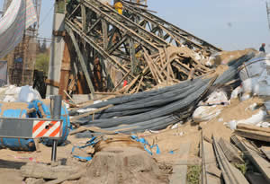 武汉在建天兴洲长江大桥发生坍塌事故
