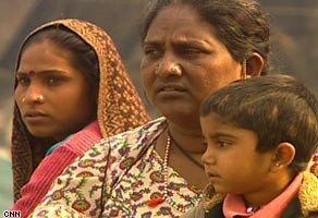 印度办英联邦运动会拆贫民窟 百万人流离