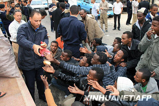 国际移民组织称三艘偷渡船沉没逾300人死亡(图)