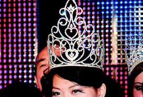中国18岁美女夺多伦多亚裔小姐总冠军(视)