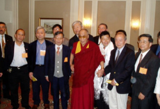 民运人士代汉人向达赖致歉：西藏独立
