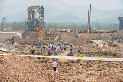 安徽凤阳工厂发生爆炸16死44伤(组图)