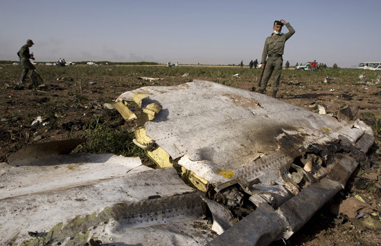 伊朗客机坠毁机上168人全部遇难(图)