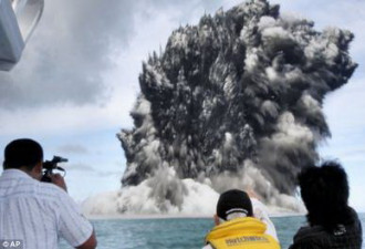超震撼:太平洋海底火山爆发的壮观场景