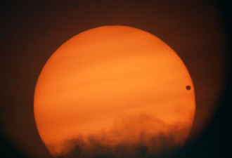 十佳天文照片：太阳系行星位居首位