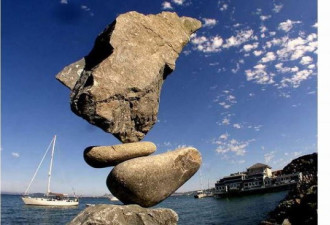 绝了:&quot;平衡大师&quot;看似不可能的石头造型