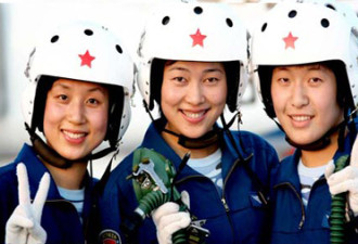 国庆阅兵 三名女飞行员首次飞过天安门