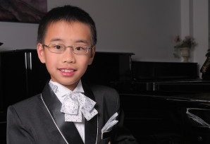 多伦多华裔少年麦子轩 国际钢琴赛第一