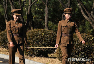 今日朝鲜印象:女警,女学生,女服务员…