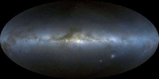 科学家用3000幅照片拼接成银河系全景图(图)