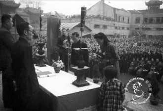 老照片:抗日战争时期重庆的集体婚礼