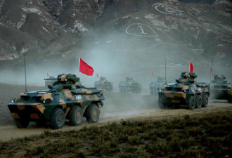 西藏军区万人进入高寒山地演练应急作战