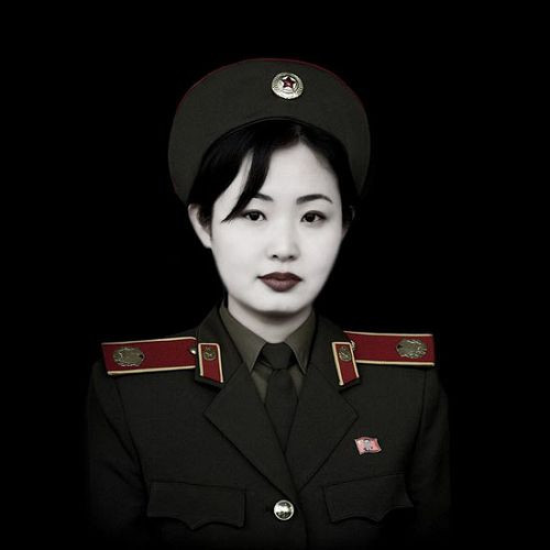 西方人镜头下时尚靓丽的朝鲜姑娘(组图)