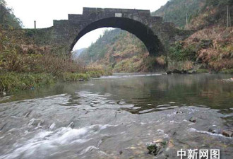 四百年历史古虹桥藏身山间 堪称国宝