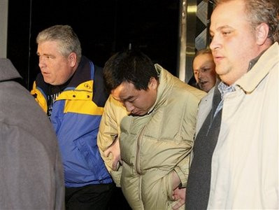 致美国机场瘫痪中国留学生28日出庭受审