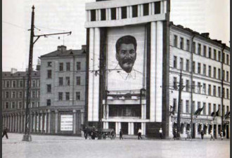 老照片:饱受三年二战战火的列宁格勒