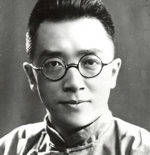 1919年:一起教授嫖娼案件引发中国向左转