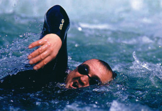 著名游泳家：长江的污染险些让我丧命