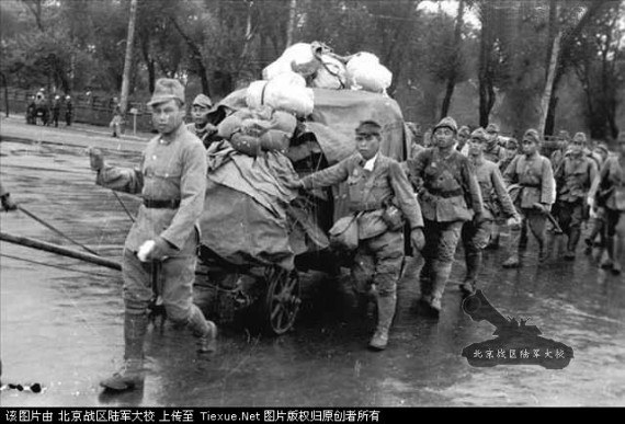 1945年 苏军出兵东北 国人矛盾的历史记忆（组图）