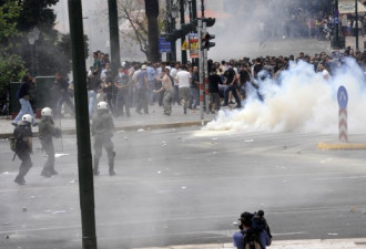 希腊爆发大规模罢工 电视台不再播新闻