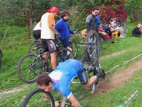 Unlucky Cyclists (18 pics)